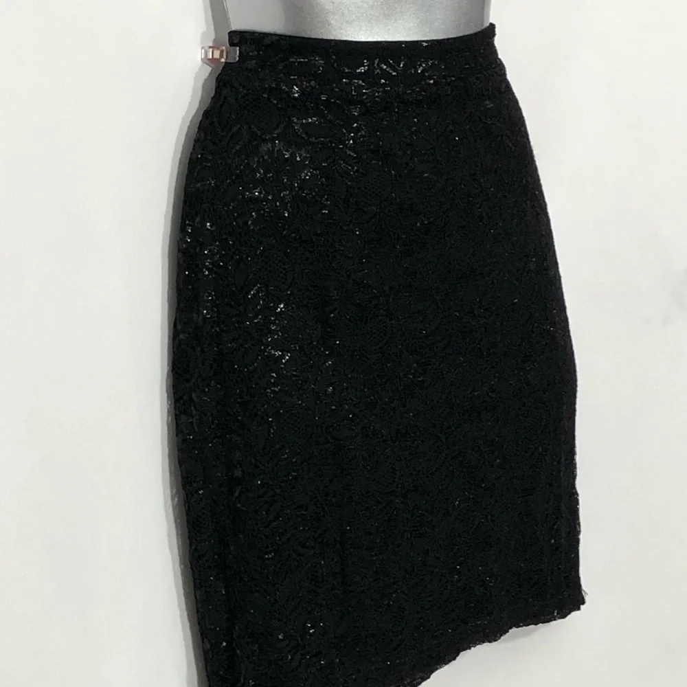 H&M black lace with metallic thread mini - Picture 6 of 8